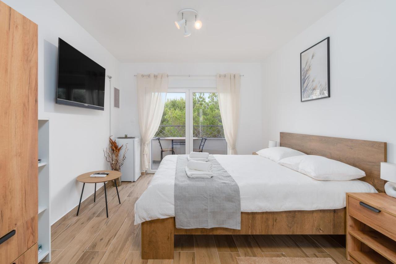 Number One Apartments ヴィル エクステリア 写真