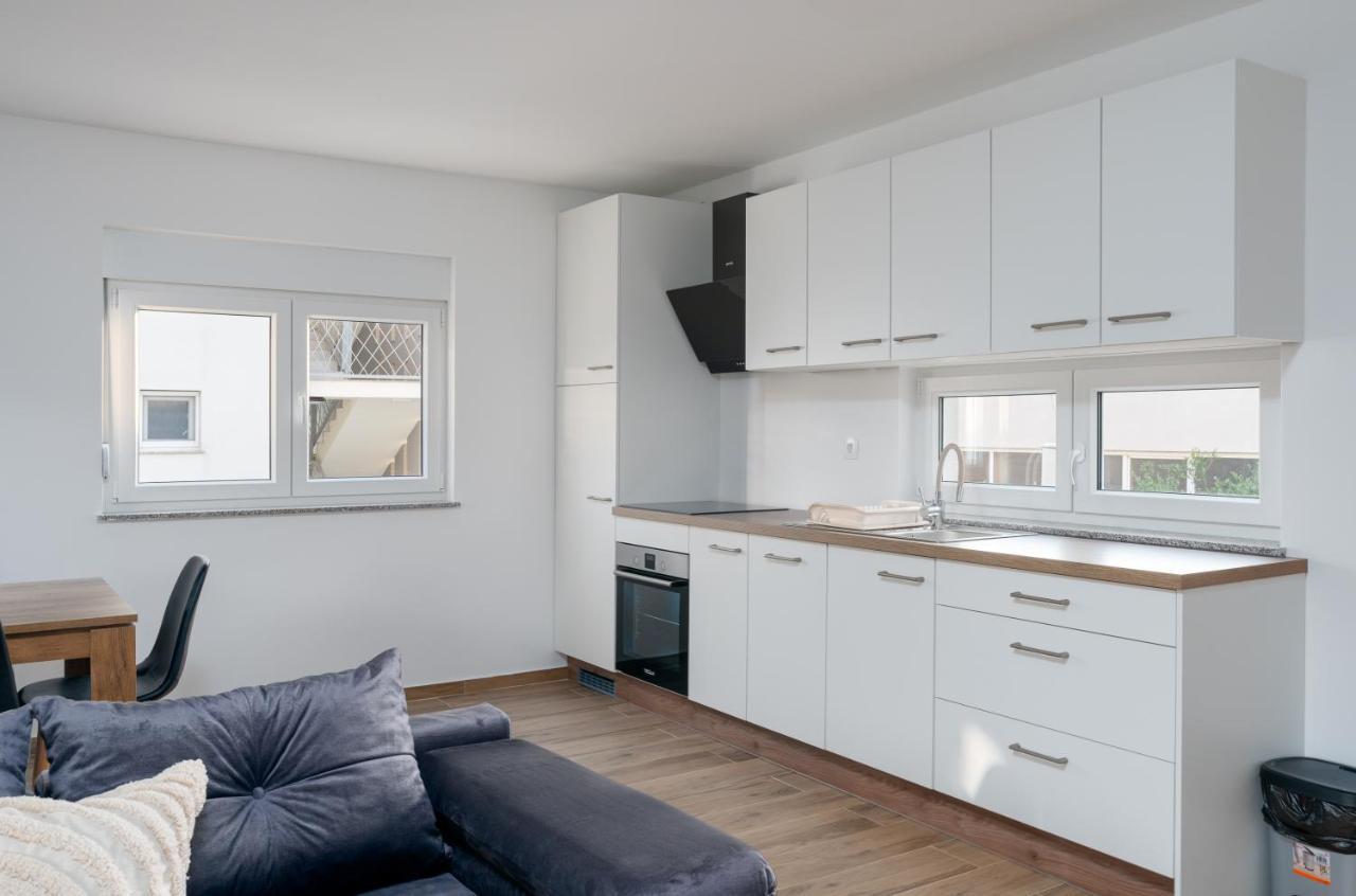 Number One Apartments ヴィル エクステリア 写真